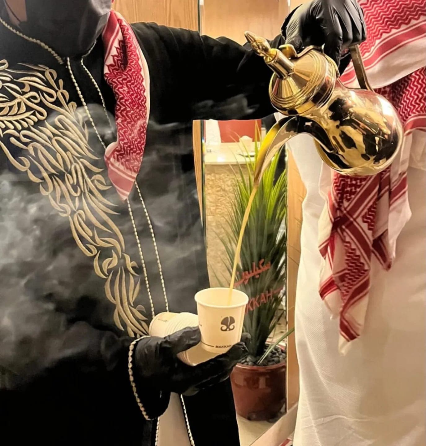 قهوجيين وصبابين قهوة بالرياض للضيافة الفاخرة